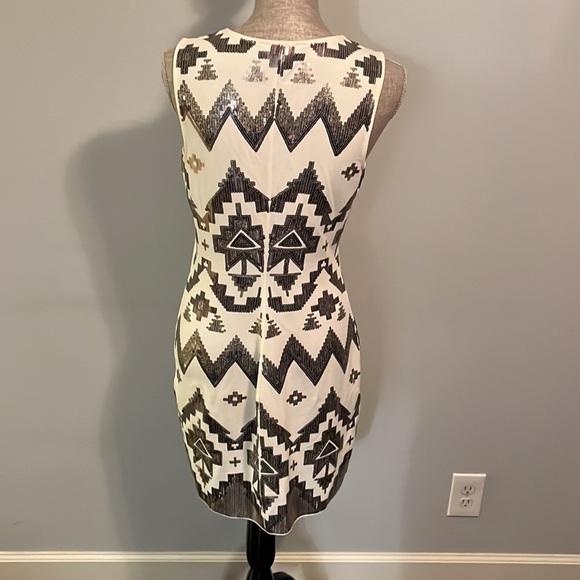 Express midi sleeve less dress with beautiful sequins throughout. - Picture 3 of 6